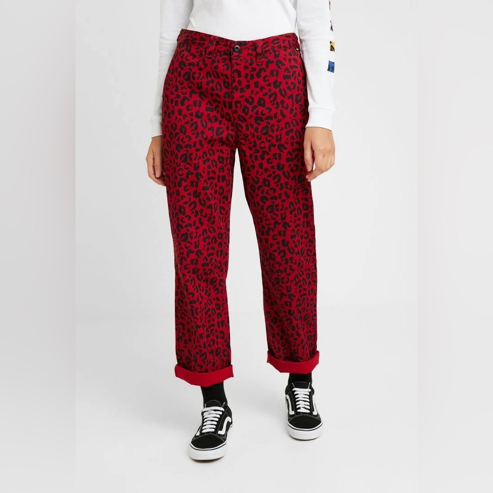 VANS  Authentic Chino Pant in Chili Pepper Leopard